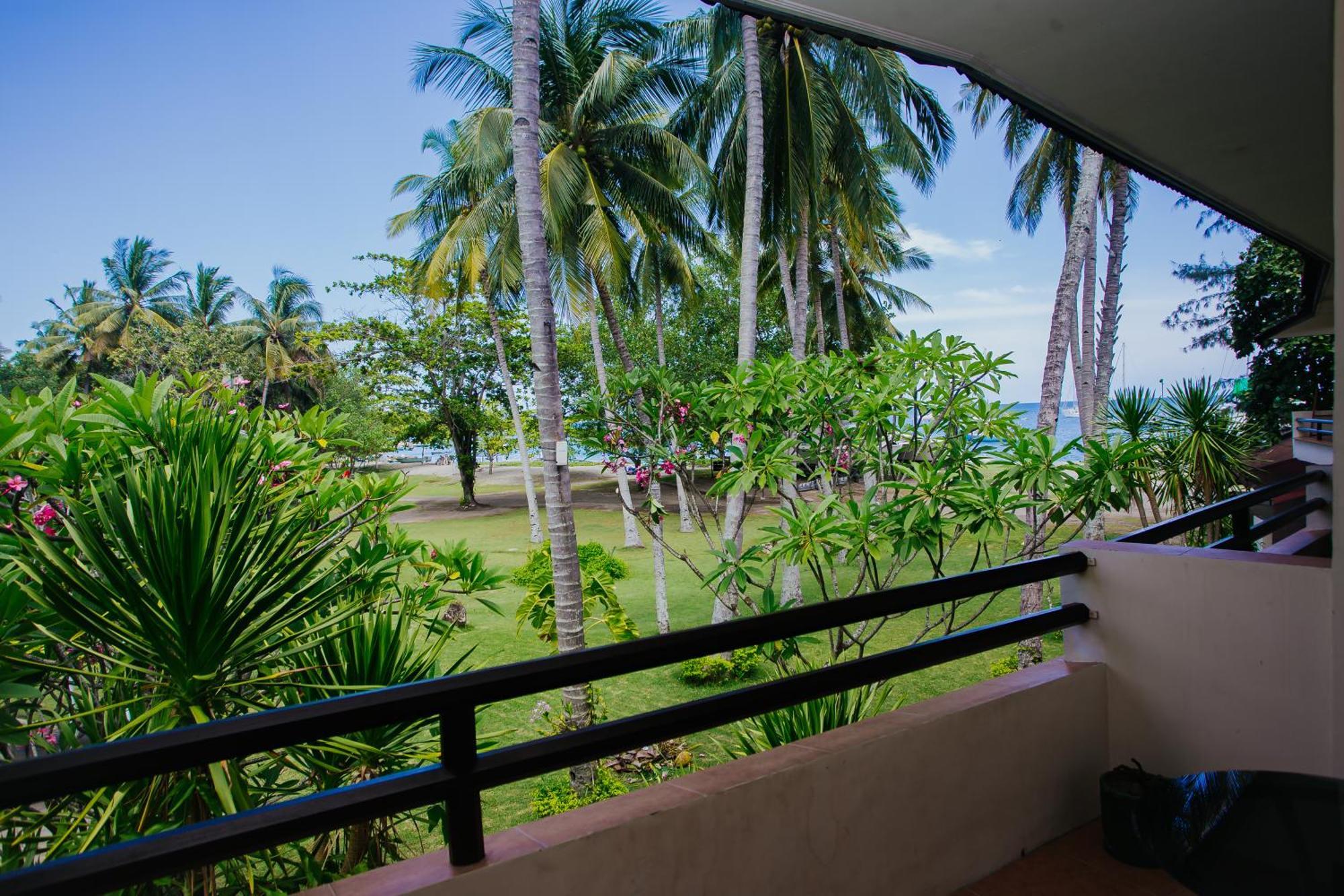 Medana Bay Marina Hotell Paloh Eksteriør bilde